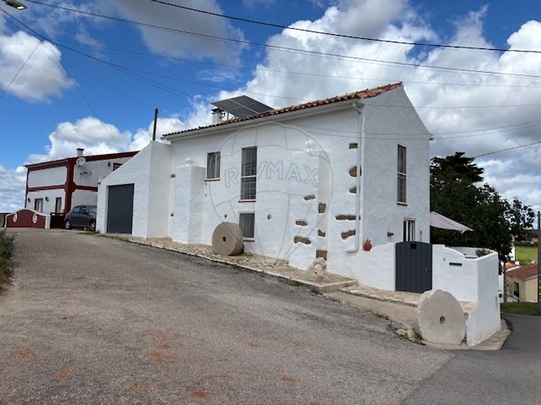 Moradia T3 à venda em Cadaval