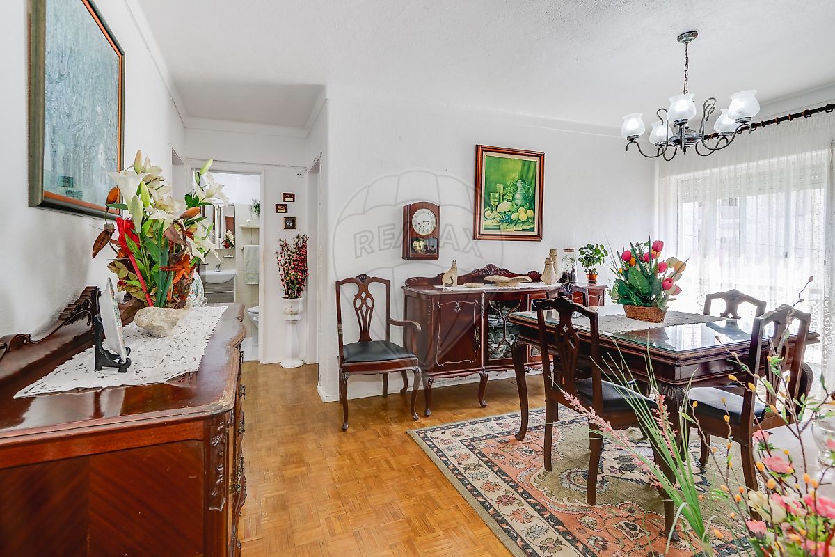 Apartamento T3 à venda em Almada
