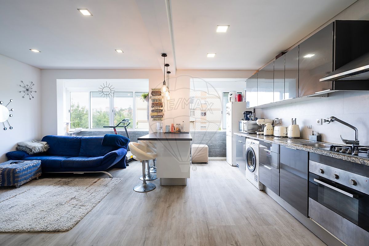 Apartamento T2 à venda em Almada