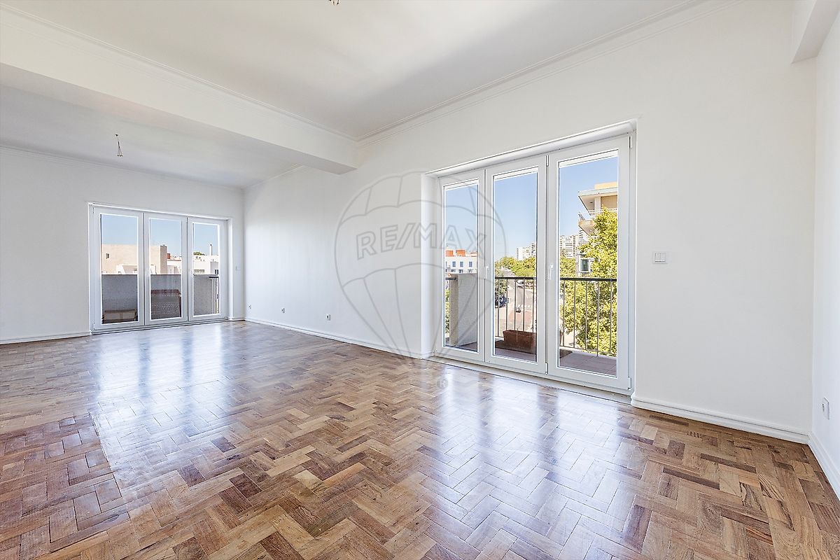 Apartamento T4 para arrendar em Lisboa