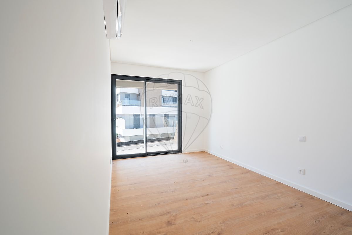 Apartamento T4 à venda em Venteira, Amadora — foto 16