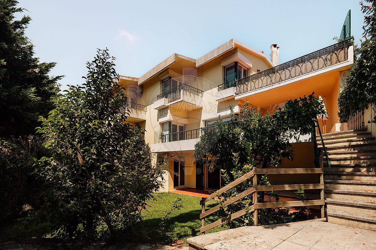 Apartamento T6 à venda em Lisboa