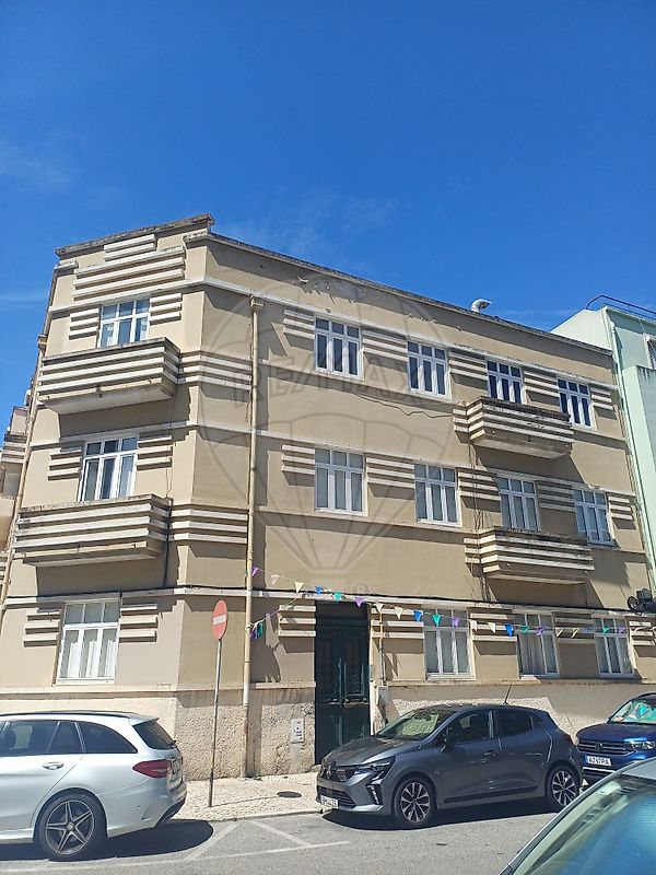 Apartamento T3 para arrendar em Lisboa