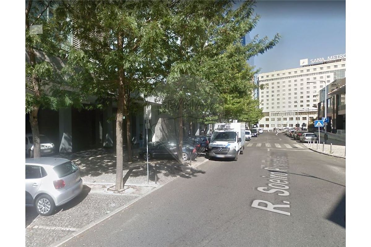 Apartamento T0 em Avenidas Novas 4