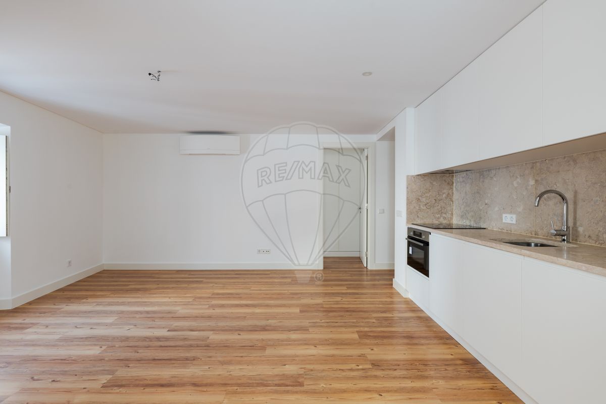 listing 120521000-1952 picture-0