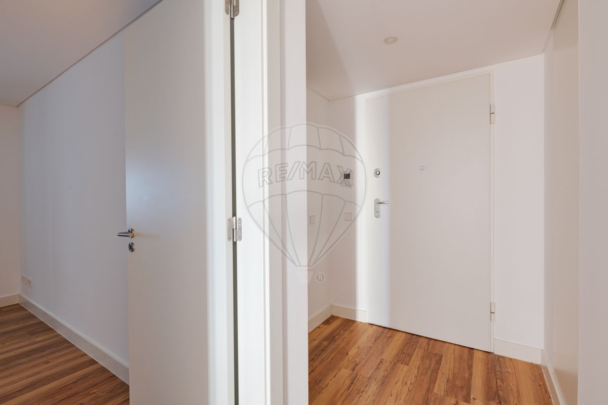 listing 120521000-1952 picture-0