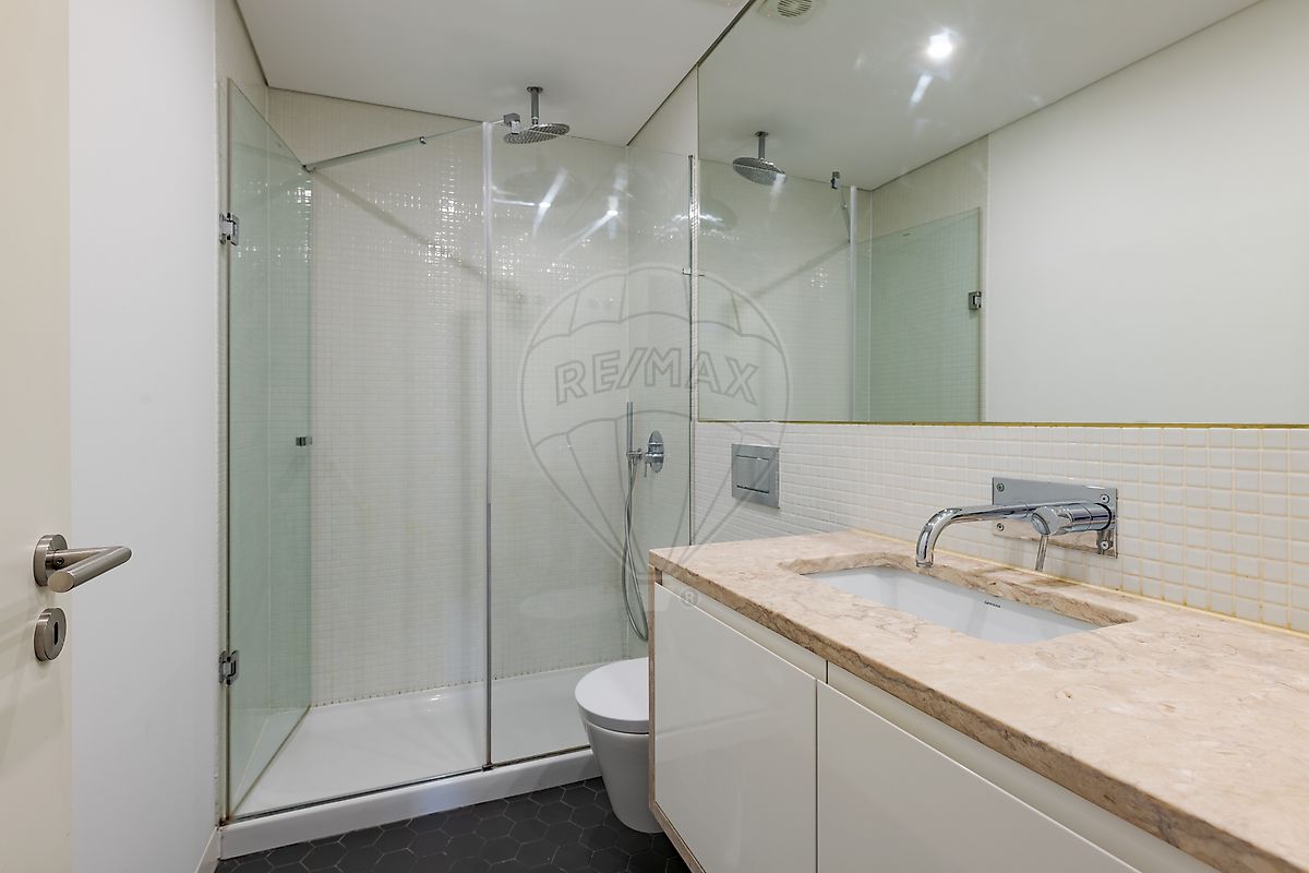 listing 120521000-1986 picture-0