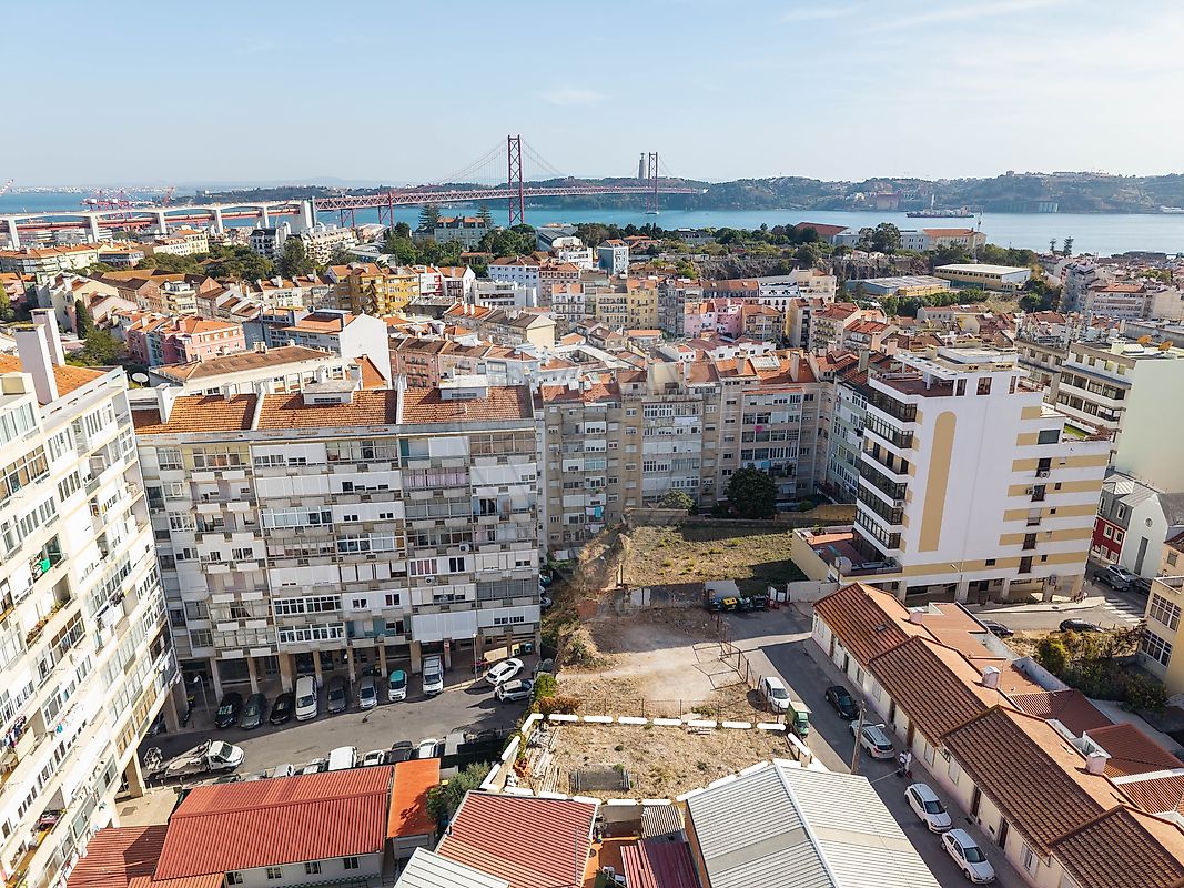 Terreno à venda em Lisboa