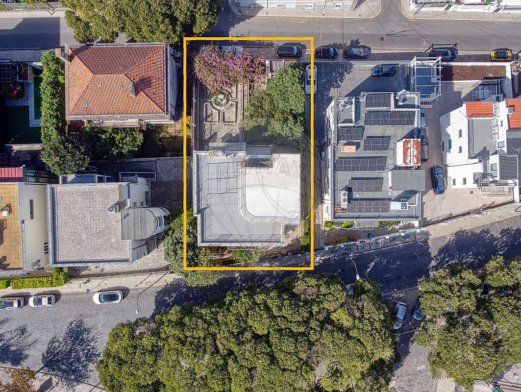 Moradia T9 à venda em Lisboa