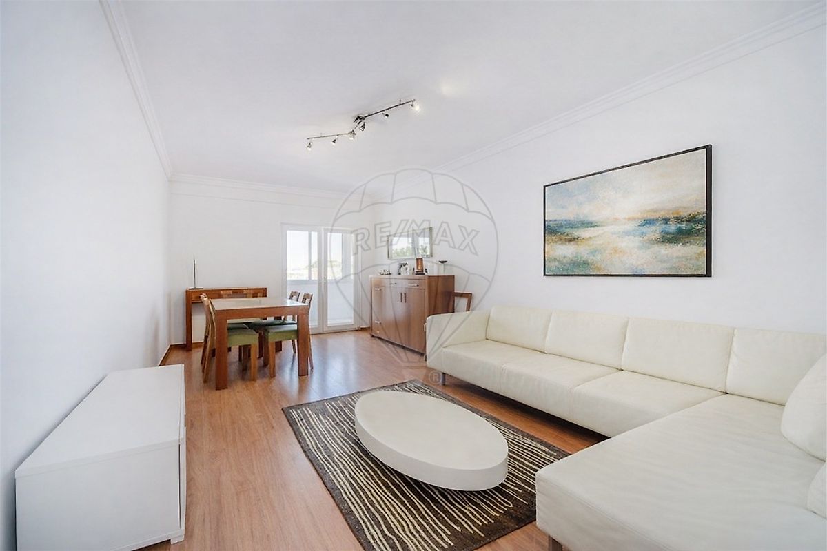 Apartamento T3 à venda em Odivelas