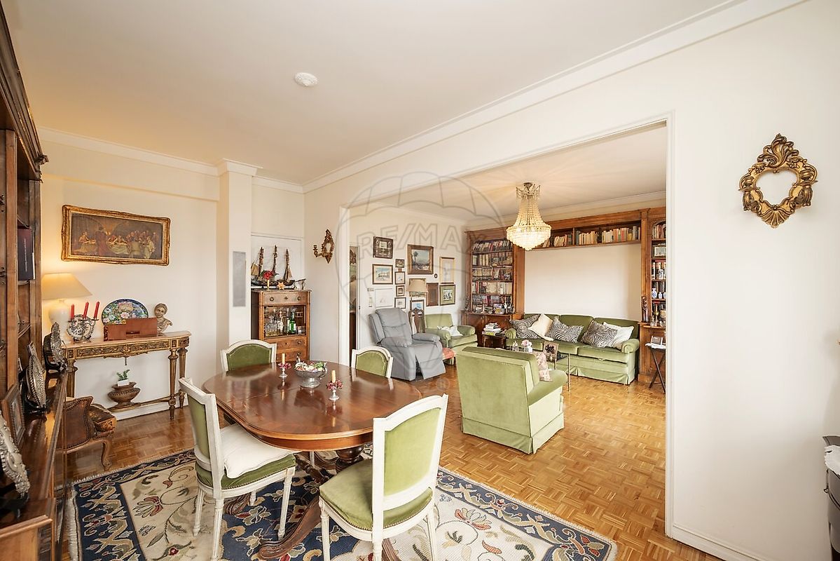 Apartamento T5 à venda em Lisboa