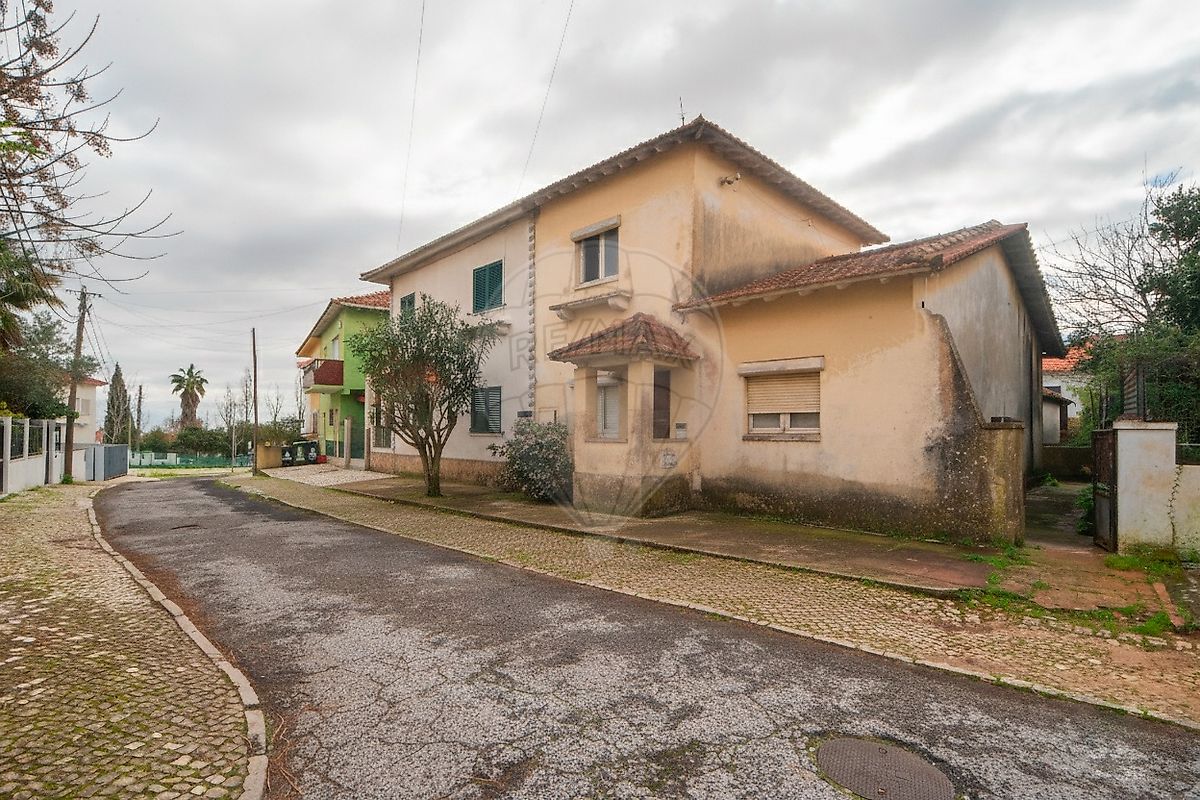 Moradia T5 à venda em Lisboa