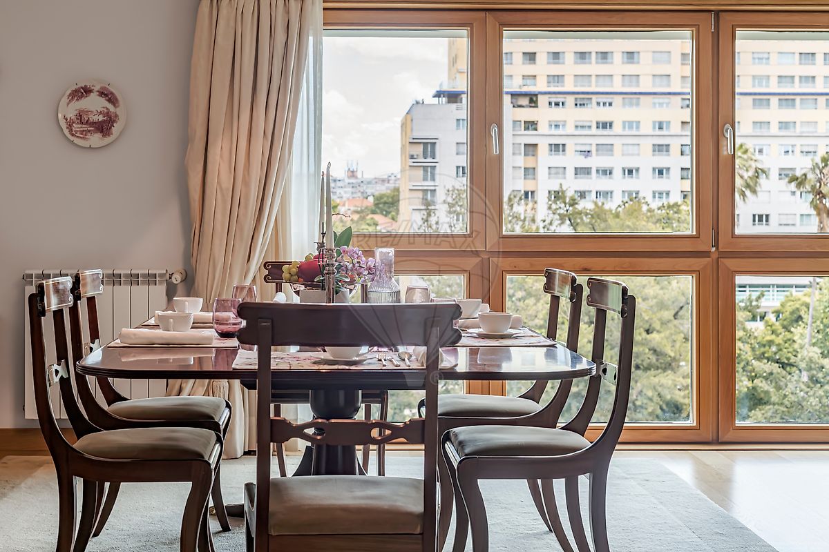 Apartamento T4 à venda em Lisboa