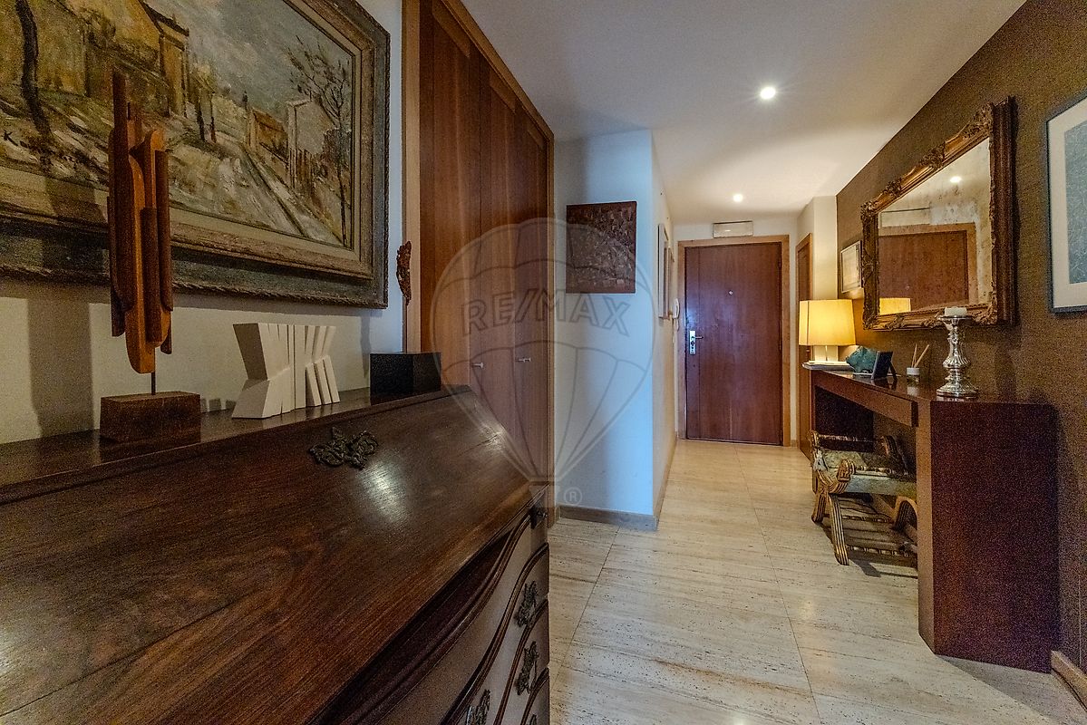 Apartamento T2 em Algés, Linda-a-Velha e Cruz Quebrada-Dafundo 2