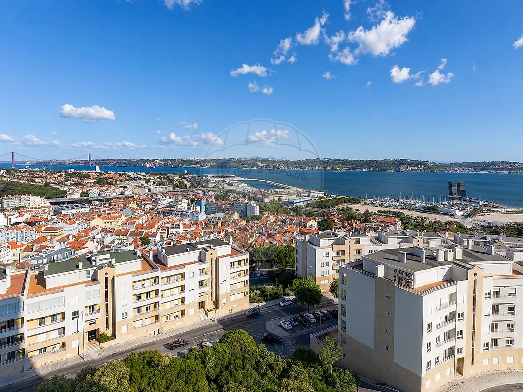 Apartamento T2 em Algés, Linda-a-Velha e Cruz Quebrada-Dafundo 6