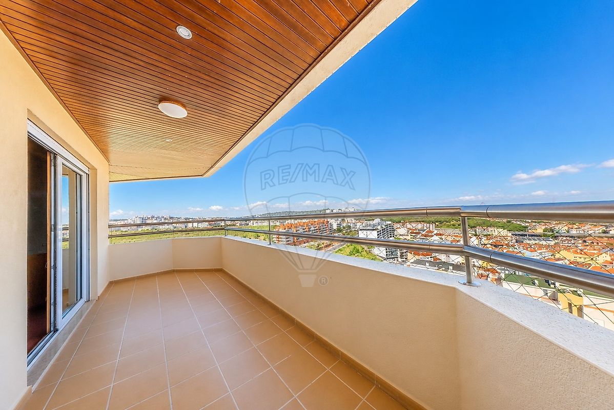 Apartamento T2 em Algés, Linda-a-Velha e Cruz Quebrada-Dafundo 4