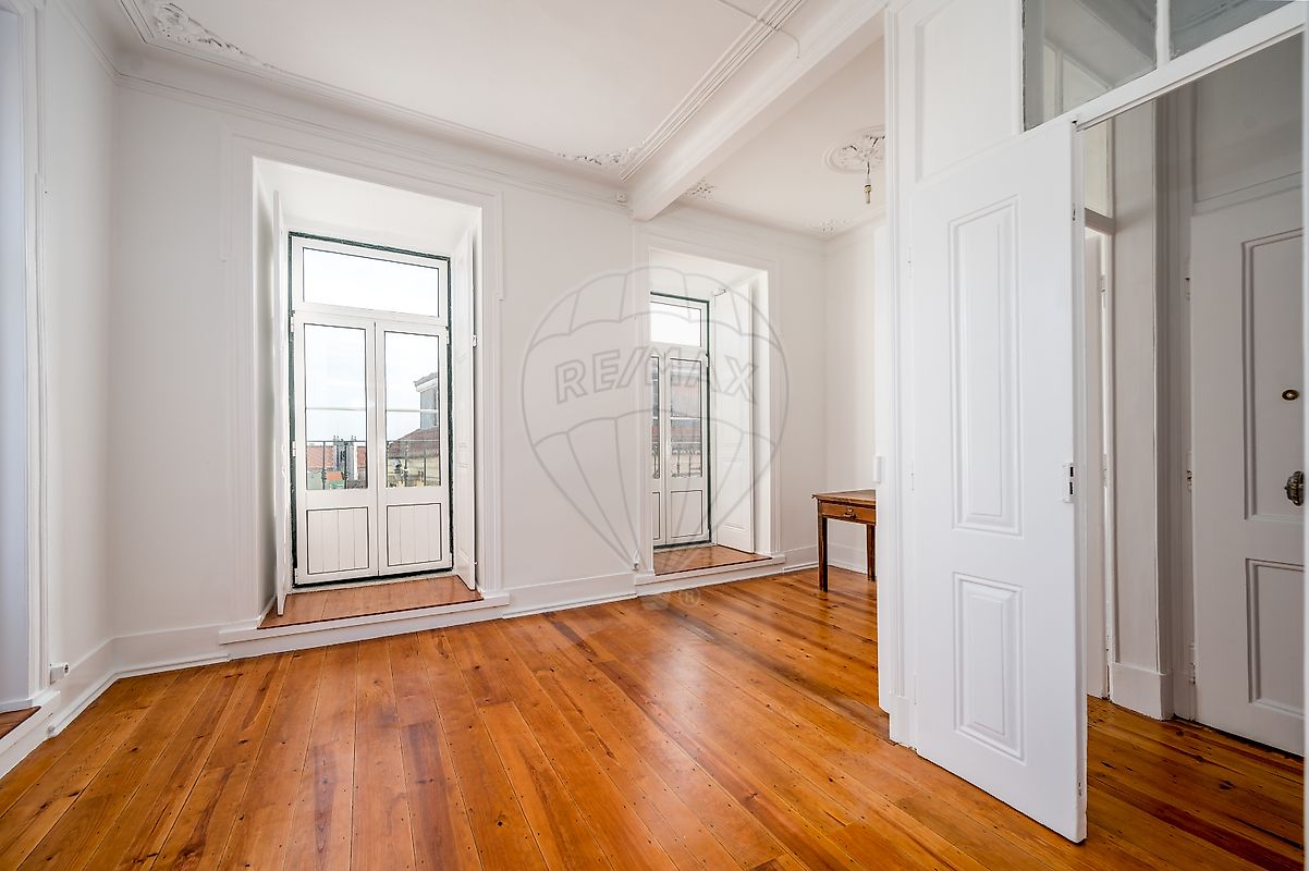 Apartamento T4 à venda em Misericórdia, Lisboa — foto 2