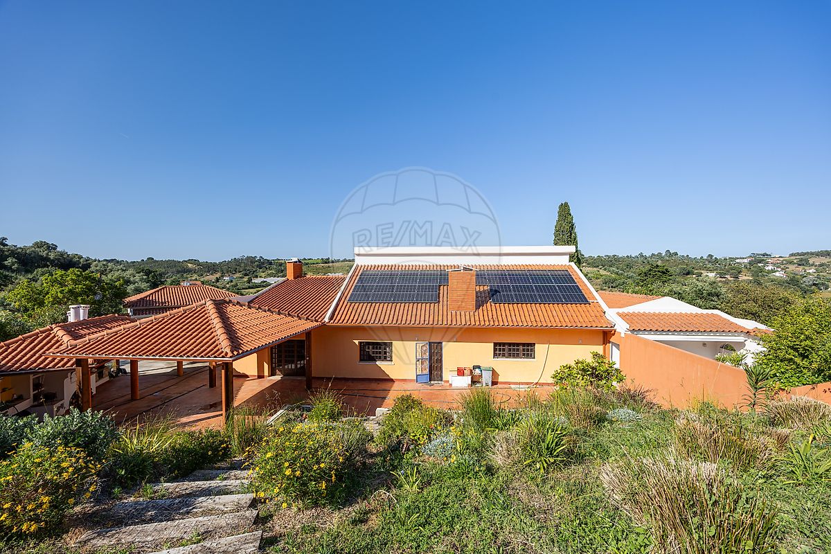 Moradia T5 para venda
