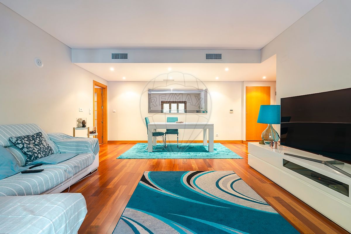 Apartamento T3 à venda em Odivelas