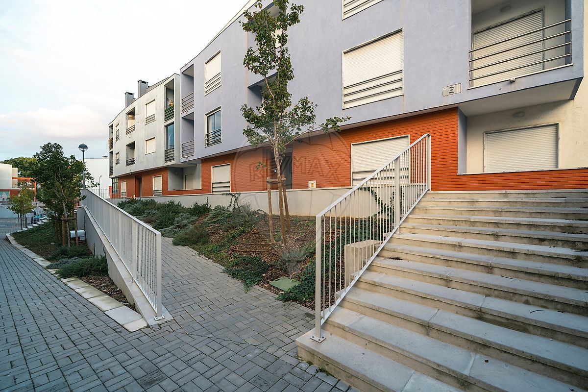 Apartamento T3 à venda em Loures