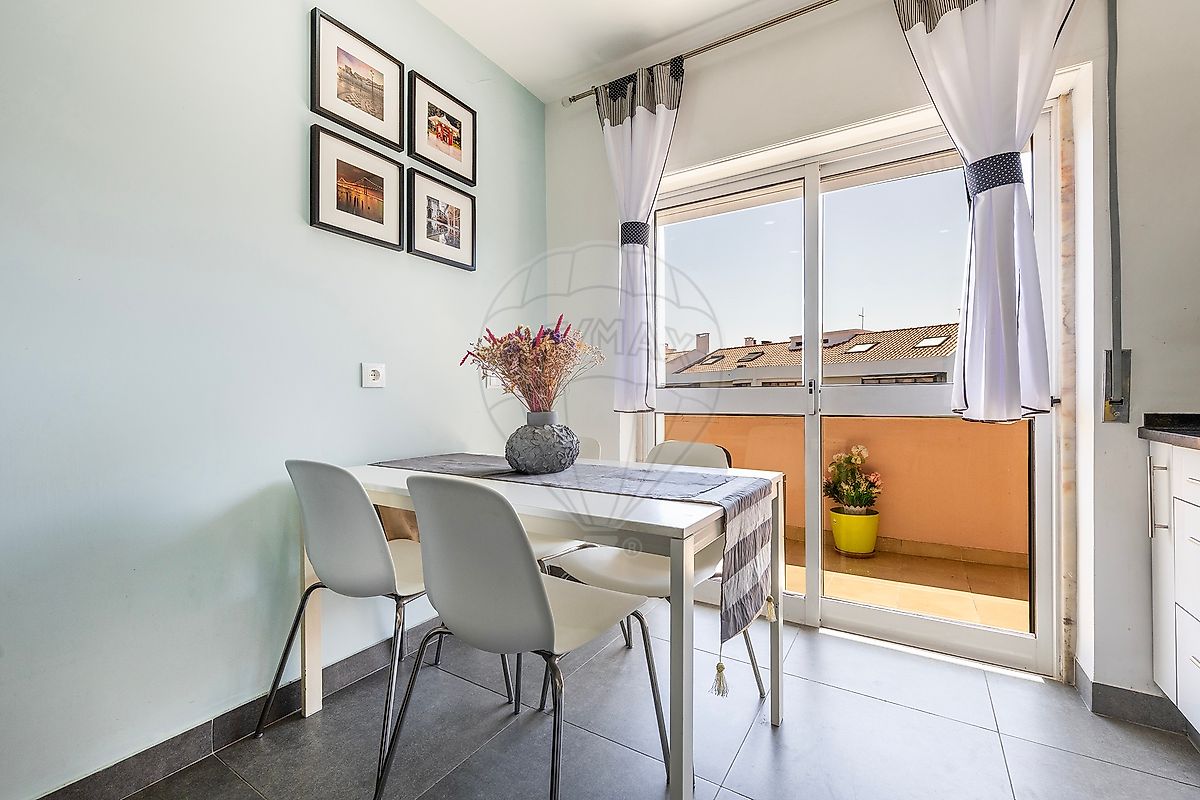 Apartamento T3 à venda em Carnaxide e Queijas, Oeiras — foto 11