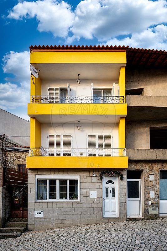 Apartamento T5 à venda em Sabugal