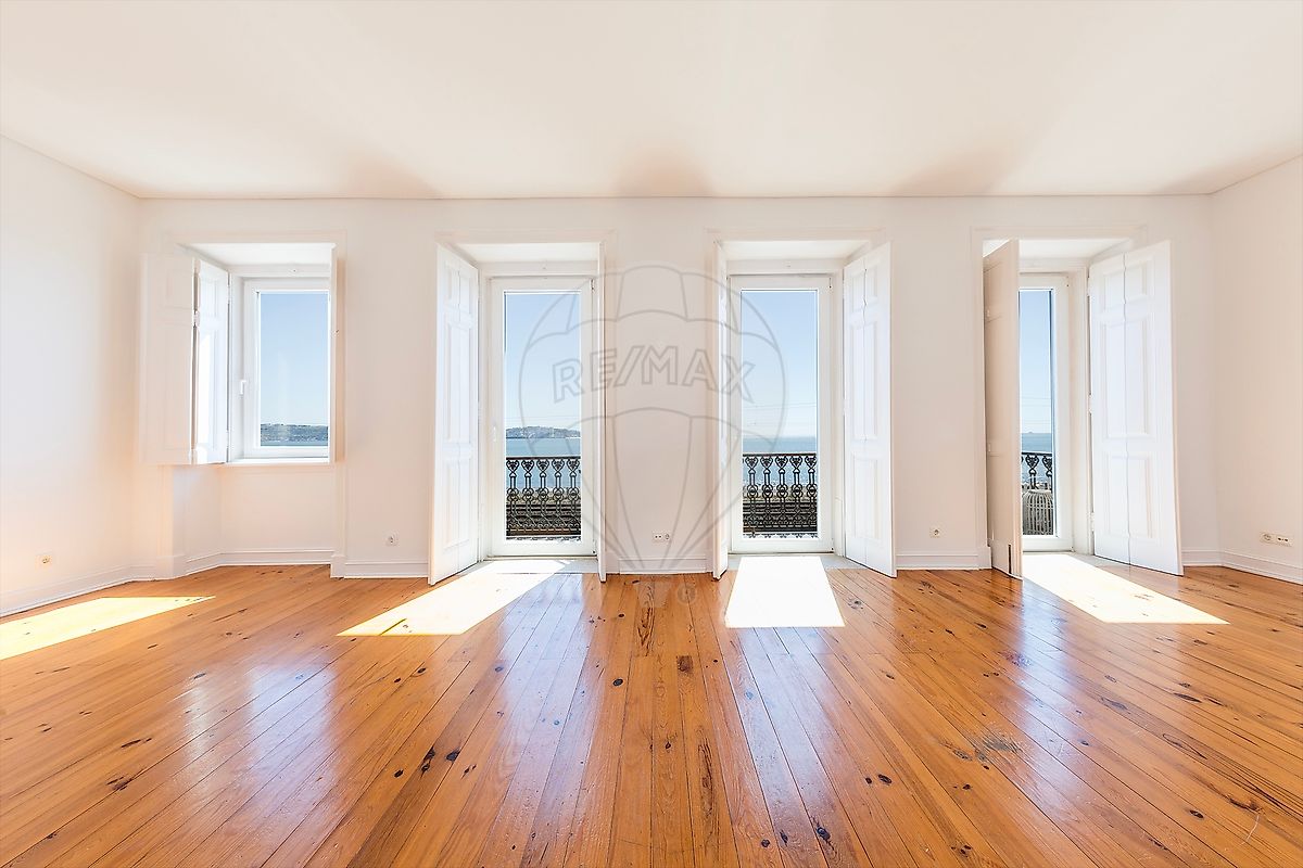 Apartamento T3 para arrendar em Oeiras