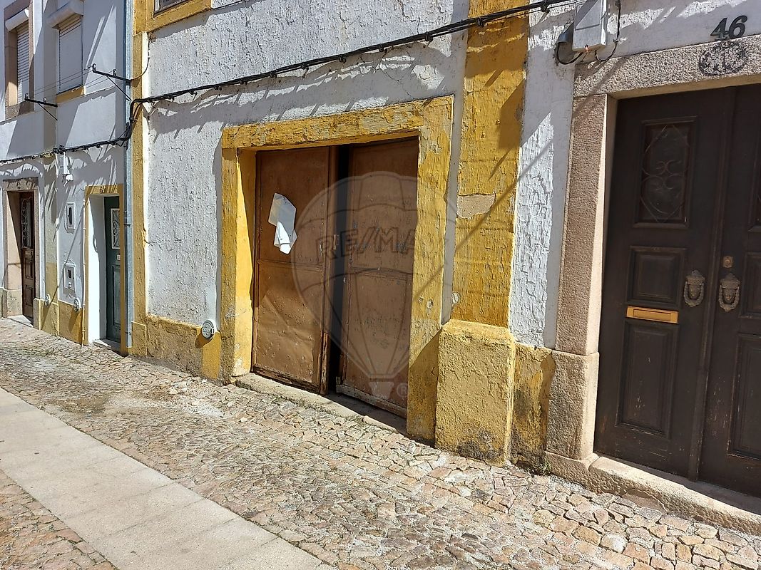 Moradia - Espírito Santo, Nossa Senhora da Graça e São Simão, Nisa, Portalegre