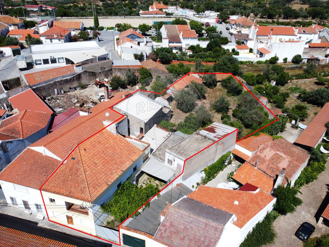 Moradia T5 para venda