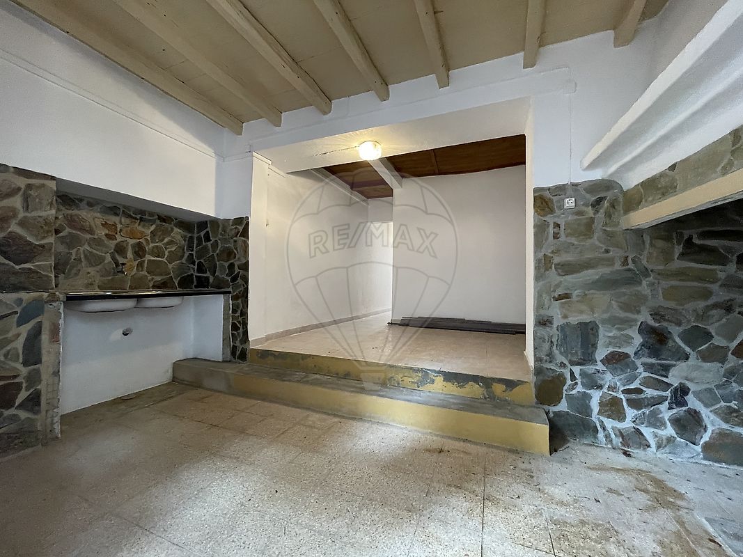 Moradia T2 para venda