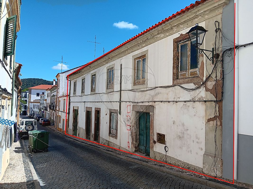 Moradia T6 à venda em Portalegre