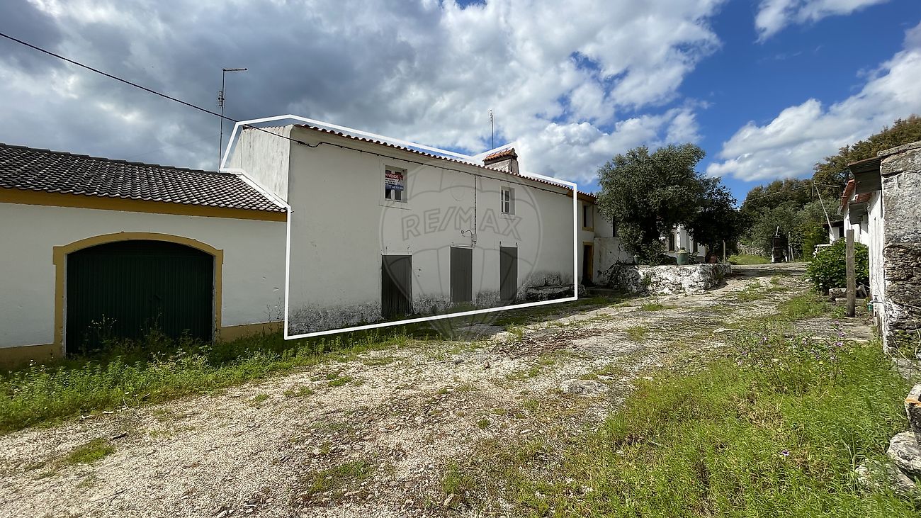 Moradia T4 para venda