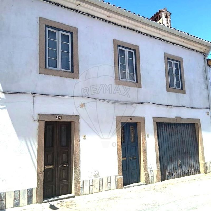 Moradia T10 para venda