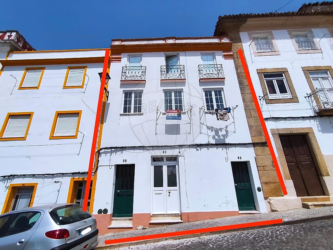 Moradia T10 à venda em Portalegre