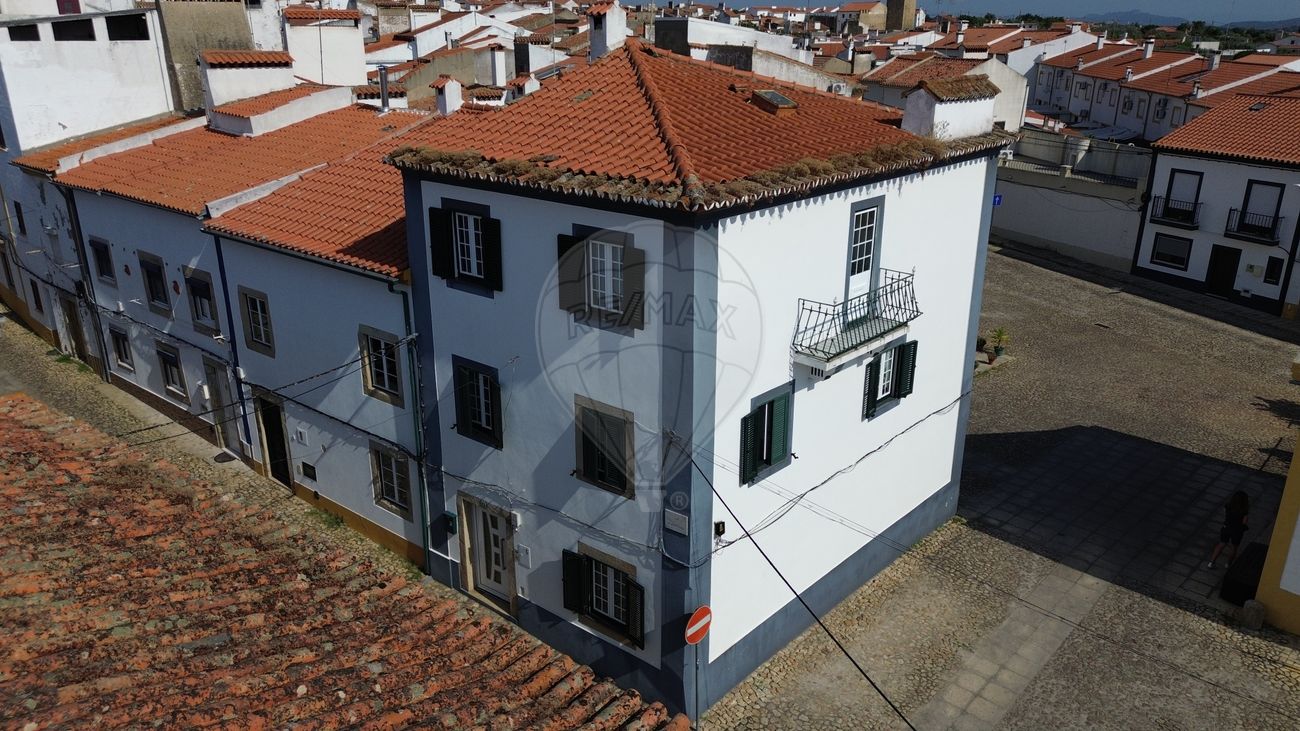 Moradia T4 para venda