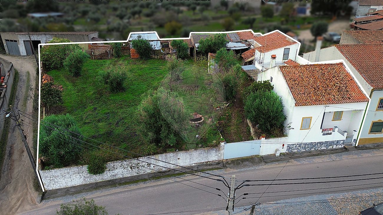 Moradia T8 para venda