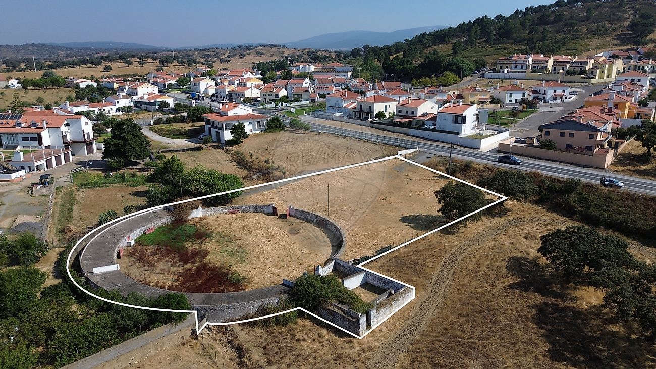 Terreno à venda em Portalegre