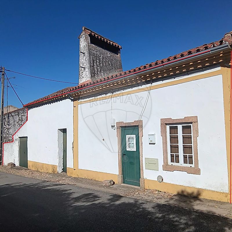 Moradia T5 para venda