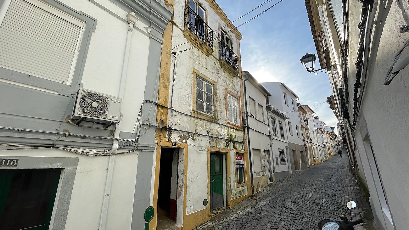 Moradia T4 para venda