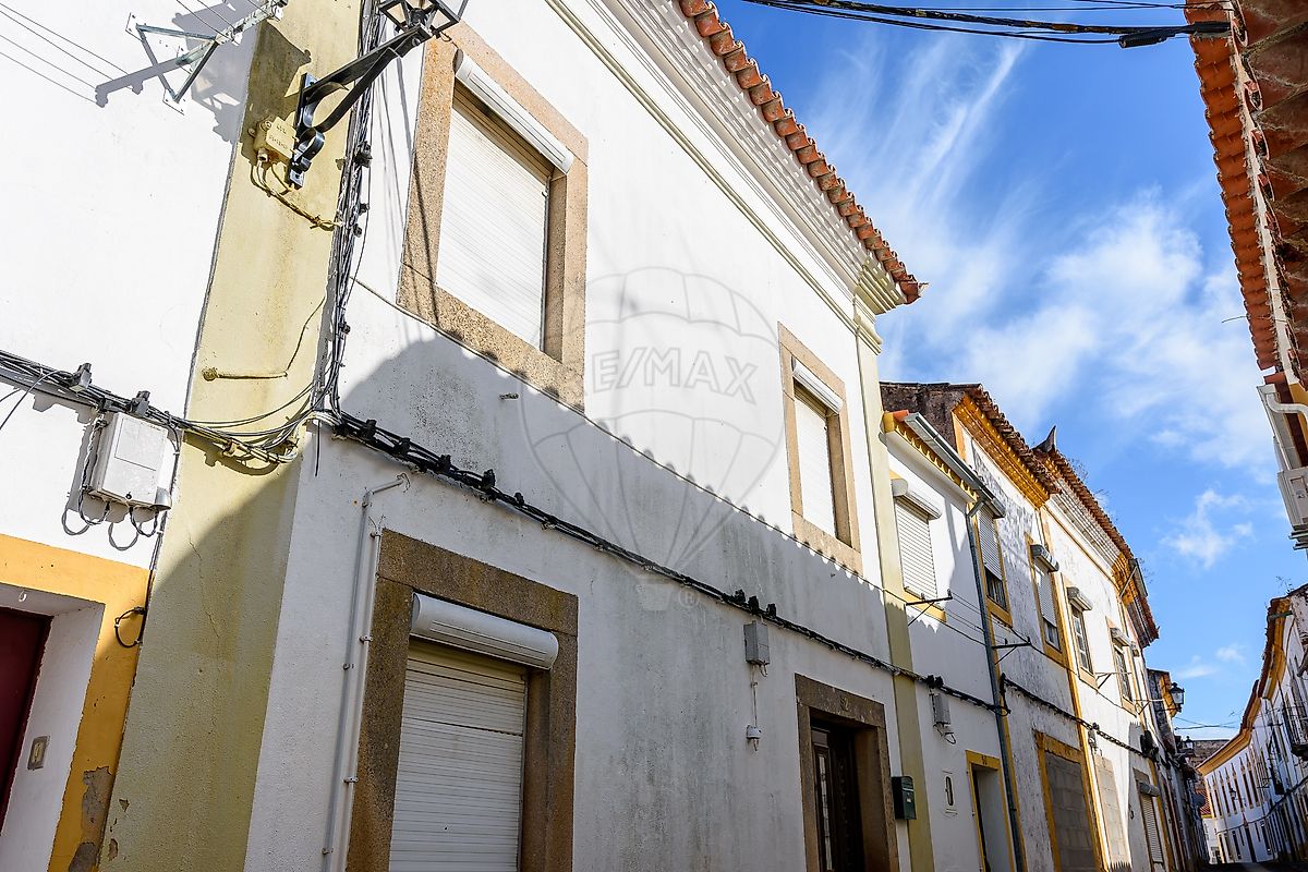 Moradia T3 - Espírito Santo, Nossa Senhora da Graça e São Simão, Nisa, Portalegre