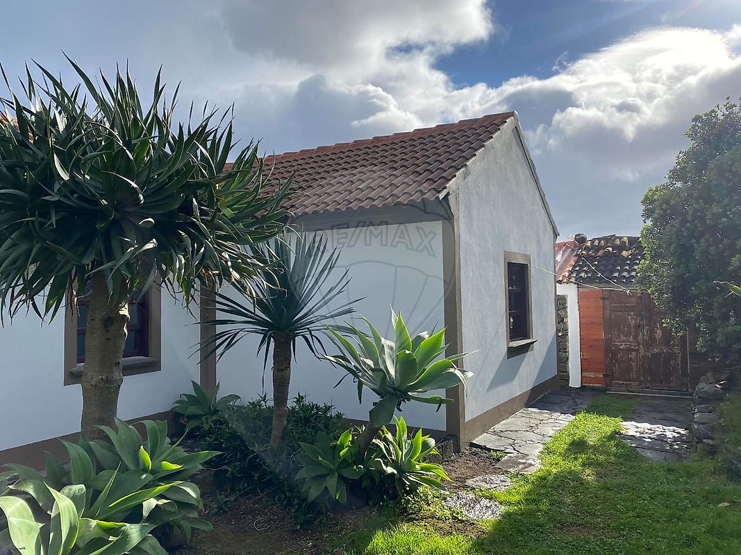 listing 120611454-74 picture-0