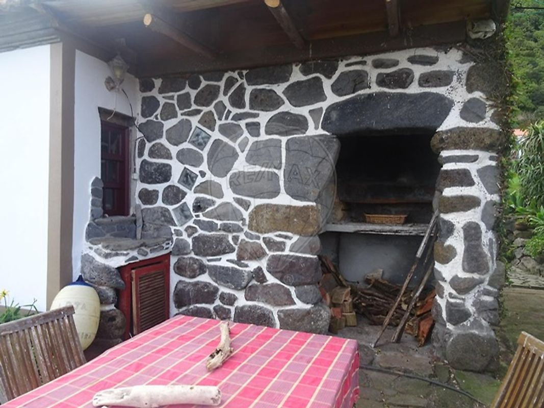 listing 120611454-74 picture-0