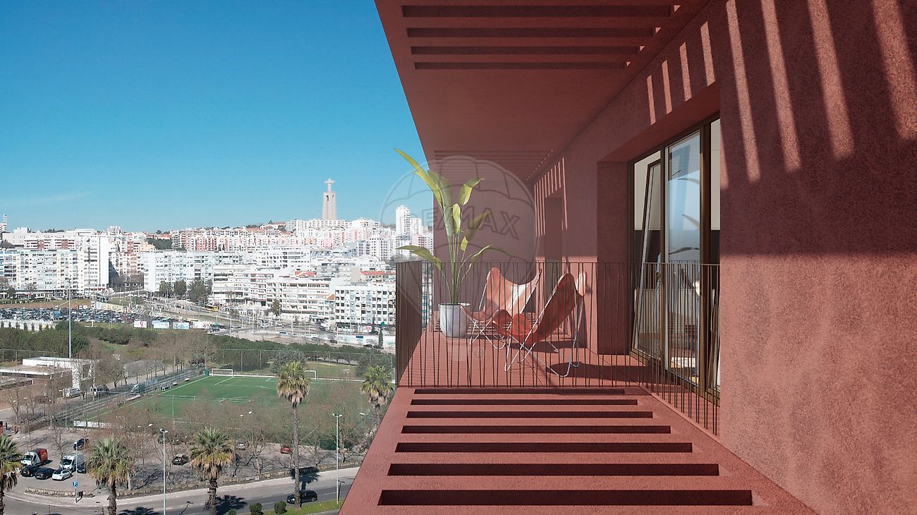 Apartamento T3 à venda em Laranjeiro