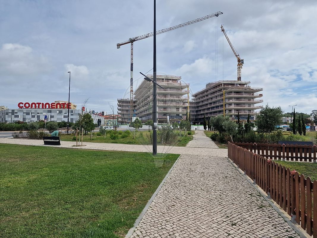 Land for sale in Barreiro, Portugal — €1,800,000