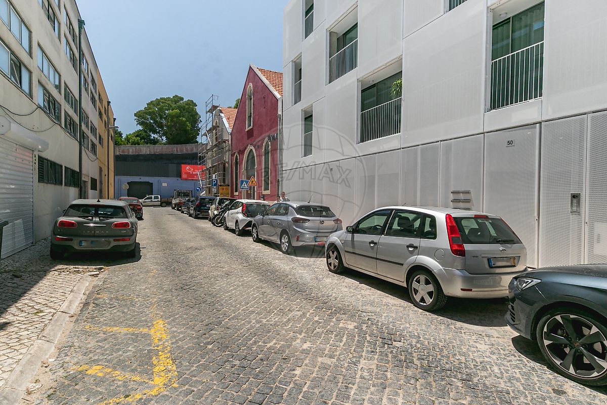 listing 120611395-64 picture-0