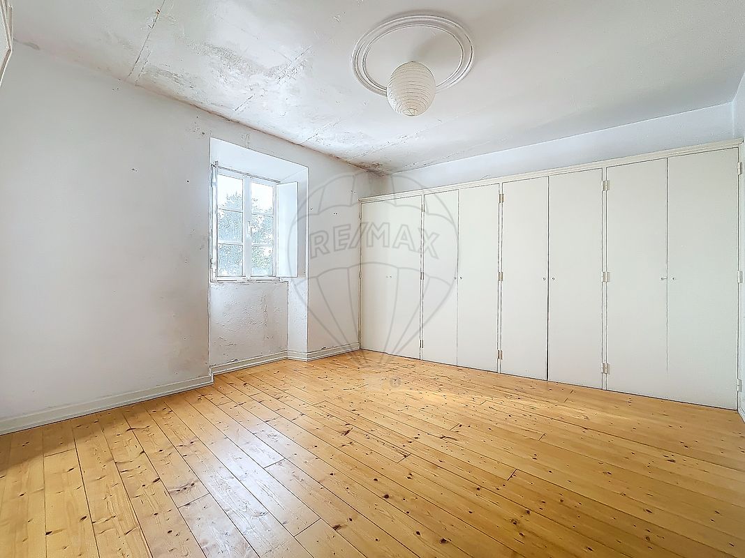 listing 120611192-1150 picture-0