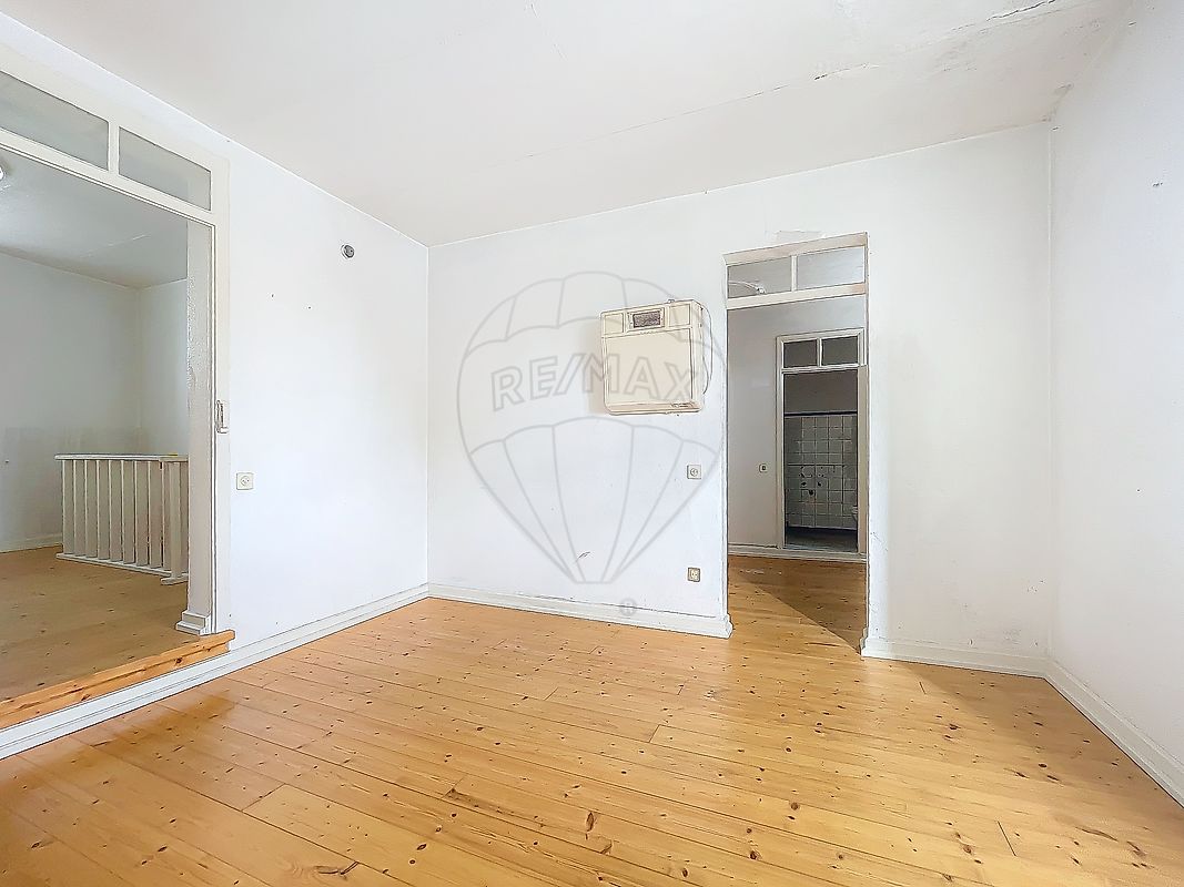 listing 120611192-1150 picture-0