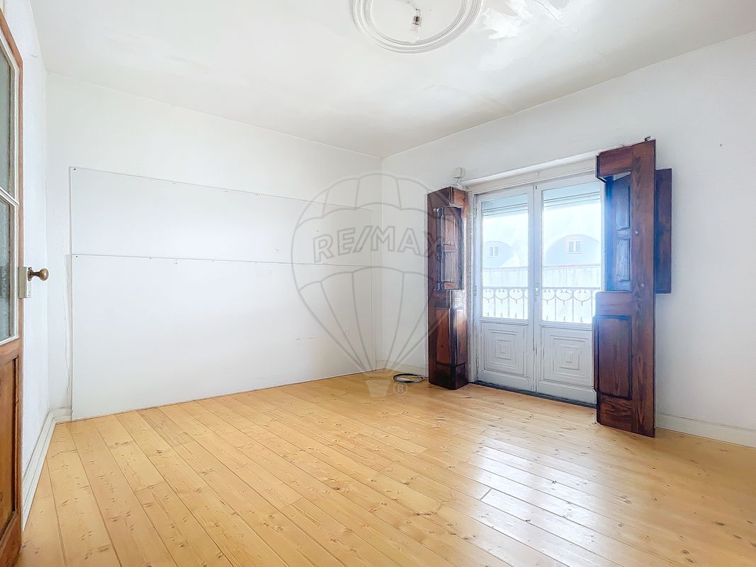 listing 120611192-1150 picture-0