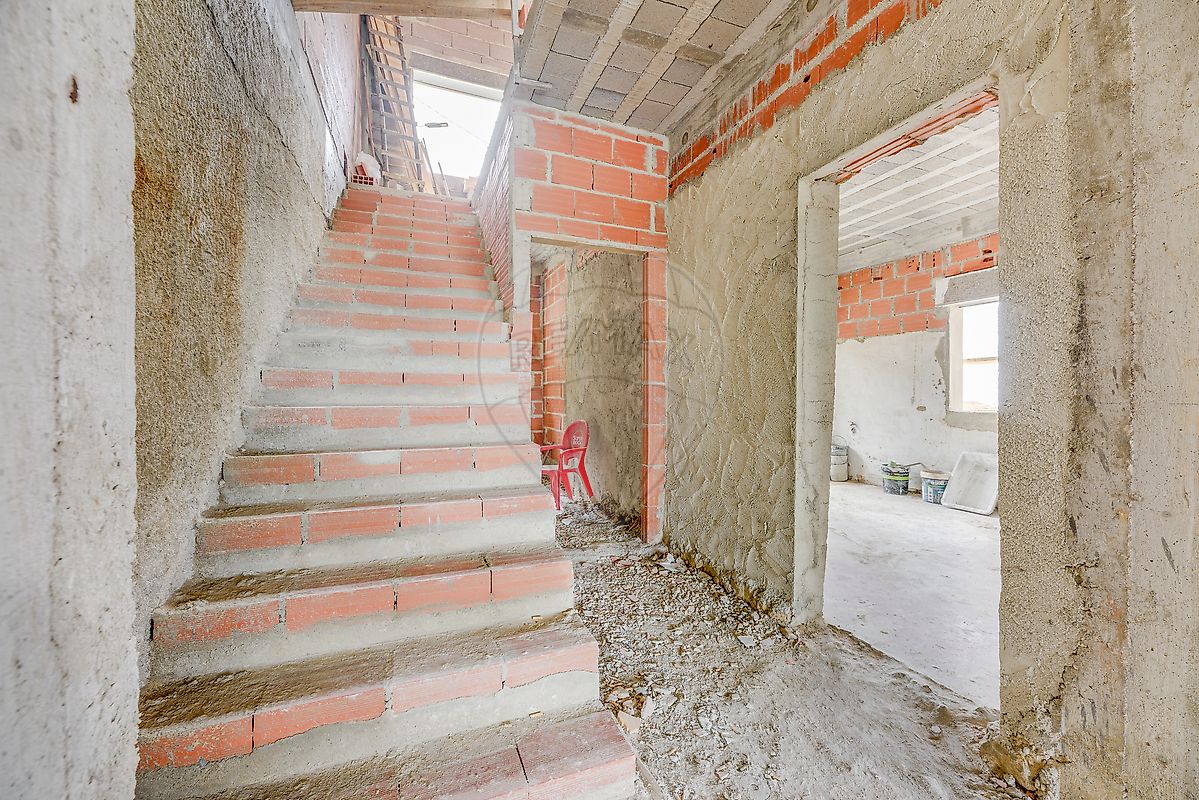 listing 120611977-81 picture-0