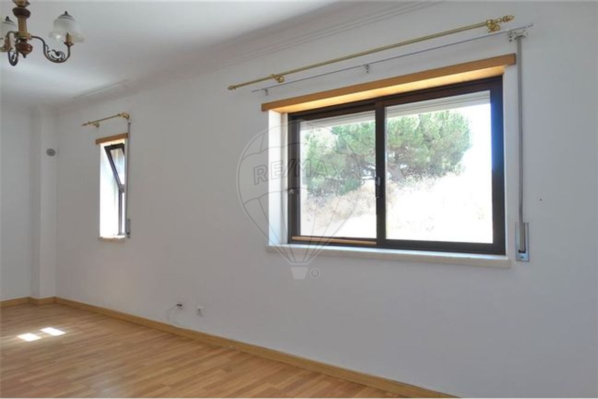 listing 120611852-59 picture-0